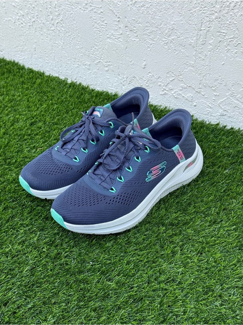 SkechersWomen’s Slip-ins Arch Fit 2.0 Size 8.5 Lace Up Athletic Sneakers Navy